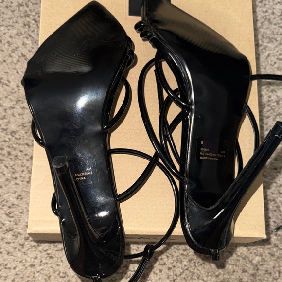 Fashion Nova Sleek Strappy Black Heels - Picture 5 of 6